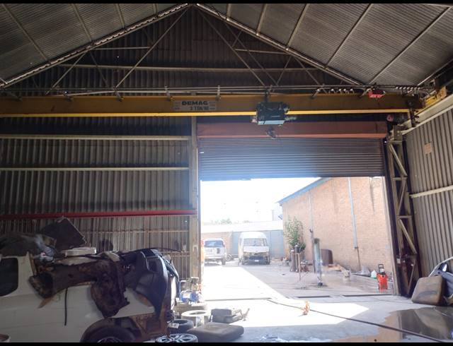 1,400M² INDUSTRIAL YARD FOR SALE IN VEREENIGING INDUSTRIAL